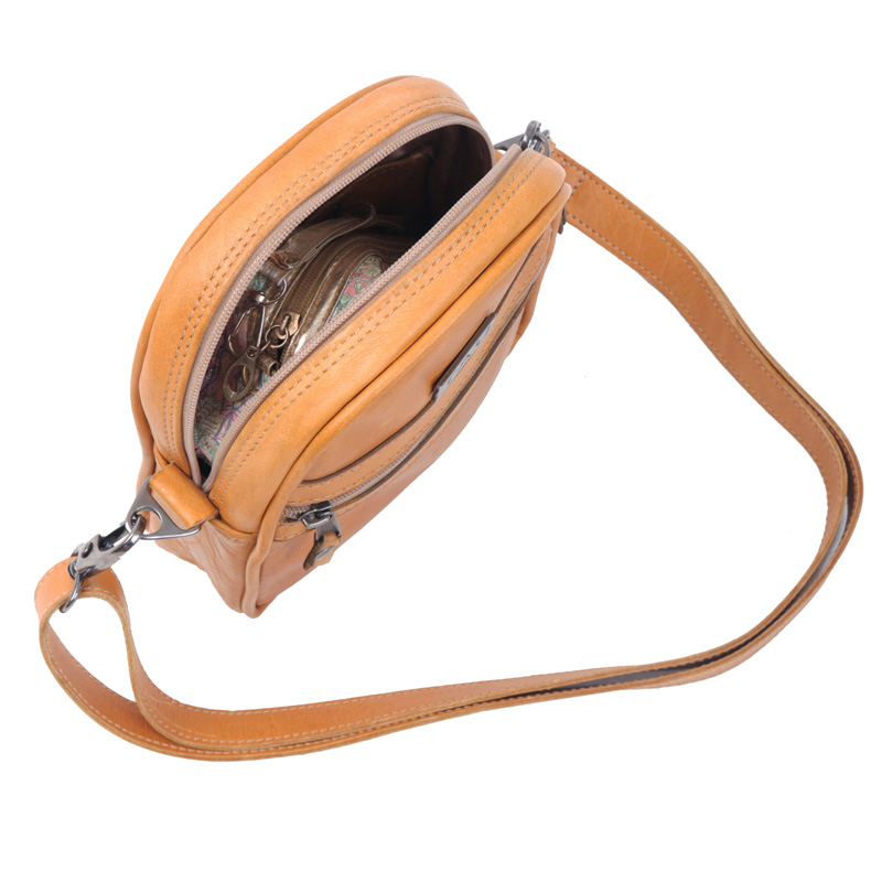 Zoe - Image 11